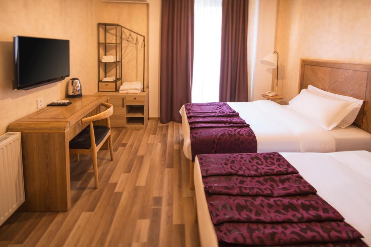 Ornament Boutique Hotel Tiflis Exterior foto