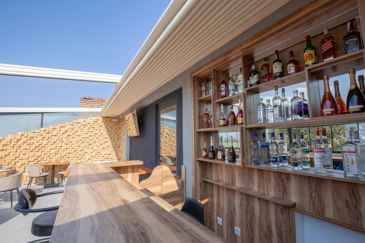 Ornament Boutique Hotel Tiflis Exterior foto
