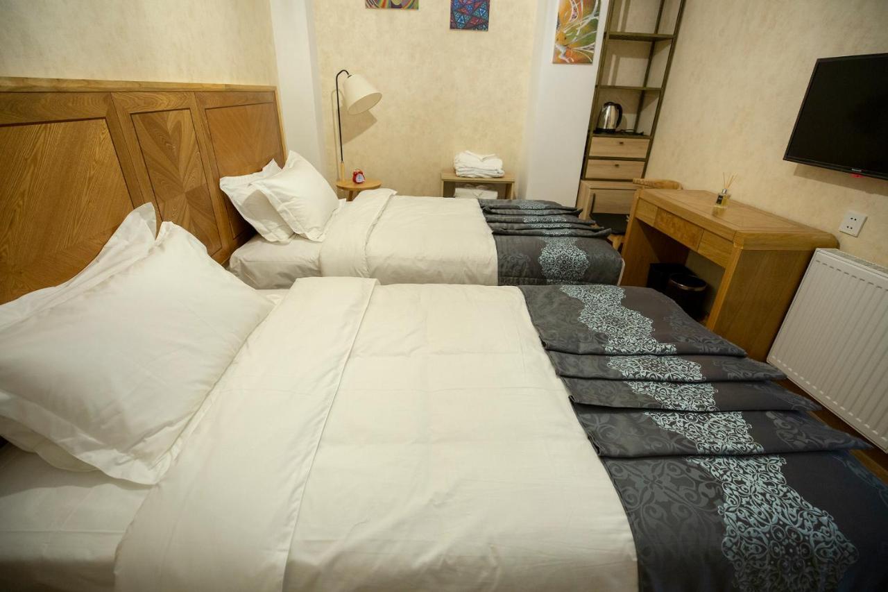 Ornament Boutique Hotel Tiflis Exterior foto